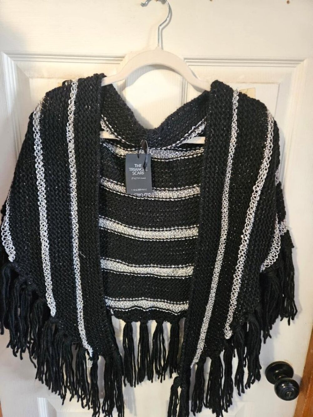 NWT Lane Bryant Shawl One size fits all. Light weight, Nice